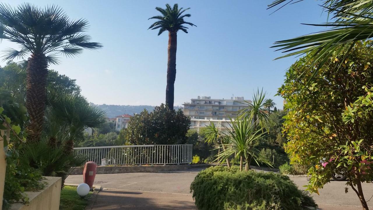 In With Swimming Pool * Nizza